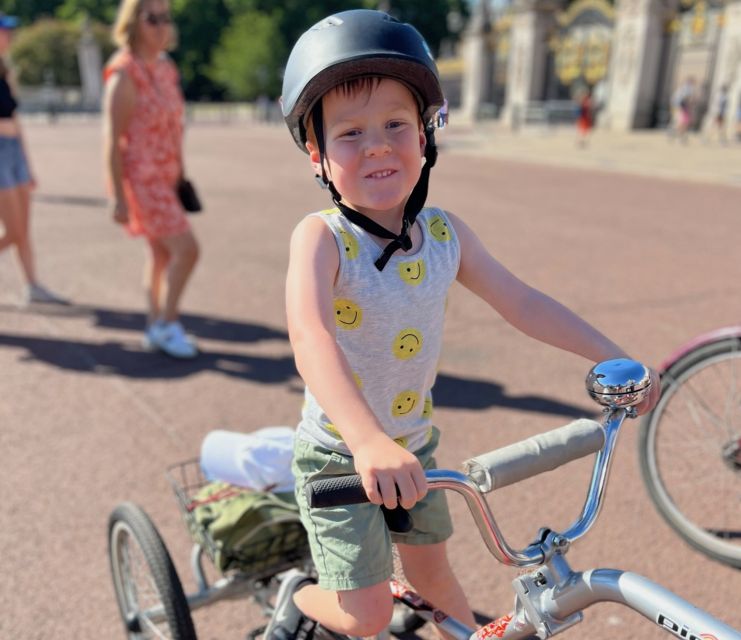 London: Private Family Guided Bike Tour with Childseats - Key highlights worth planning around
