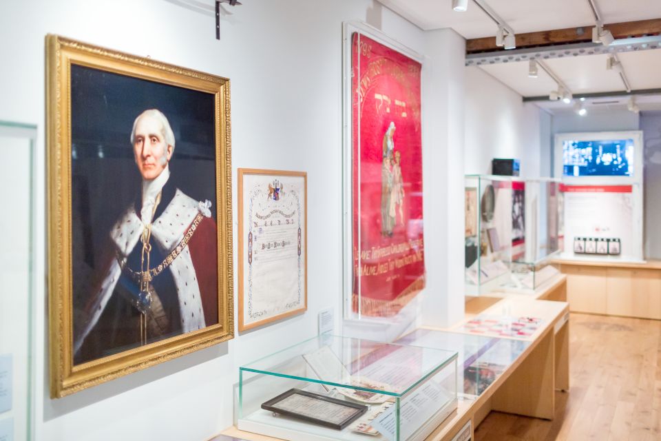 London Private Jewish History, Synagogues and Holocaust Tour - The 4-Hour Choice: Imperial War Museum and the Holocaust Galleries