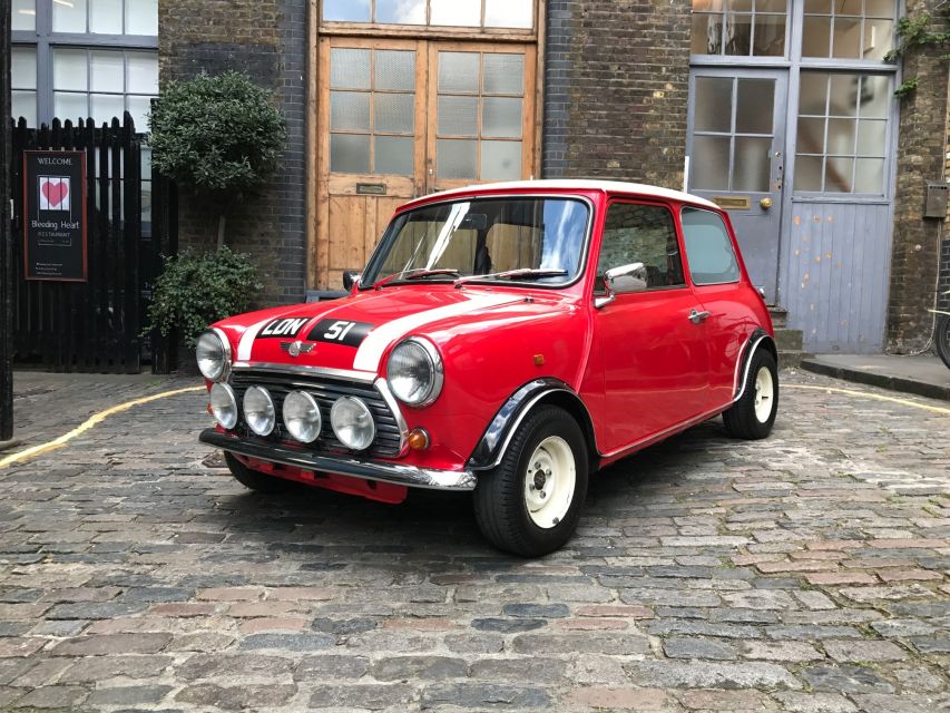 London: Private Panoramic 2-Hour Tour in a Classic Car - A restored classic Mini Cooper is the right pace for London