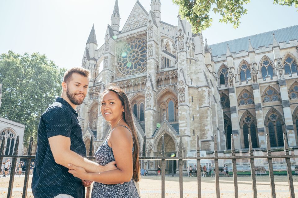 London: Private Photo Session in Westminster - Photos you’ll get back: JPGs, basic edits, and 5 color-edited picks