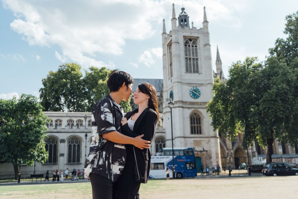 London: Private Photo Session in Westminster - Starting at Westminster Station Exit 1&2 (inside): make it easy on yourself