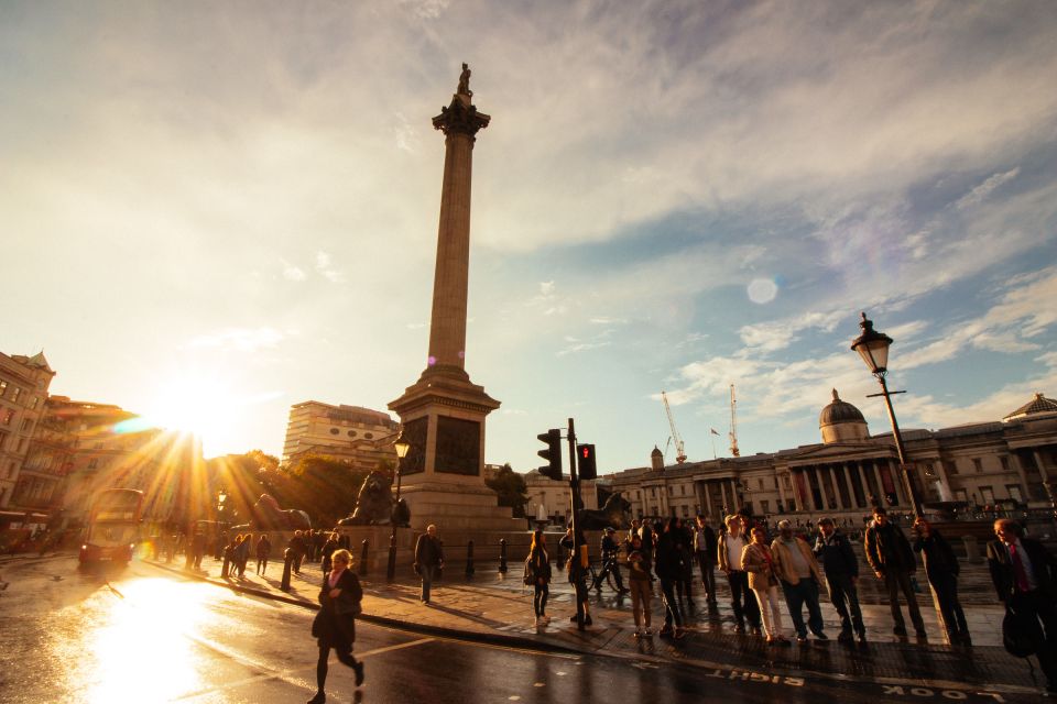 London: Private Tour with Locals – Highlights & Hidden Gems - Who should book this London private tour