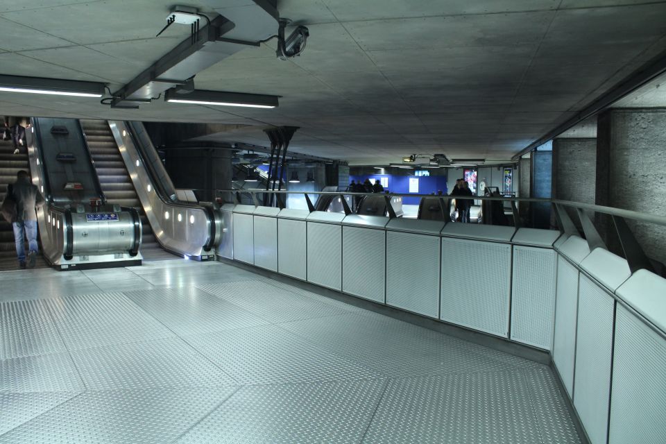 London: Private Underground and Tube Tour - The Circle line lesson: stop guessing and start traveling correctly