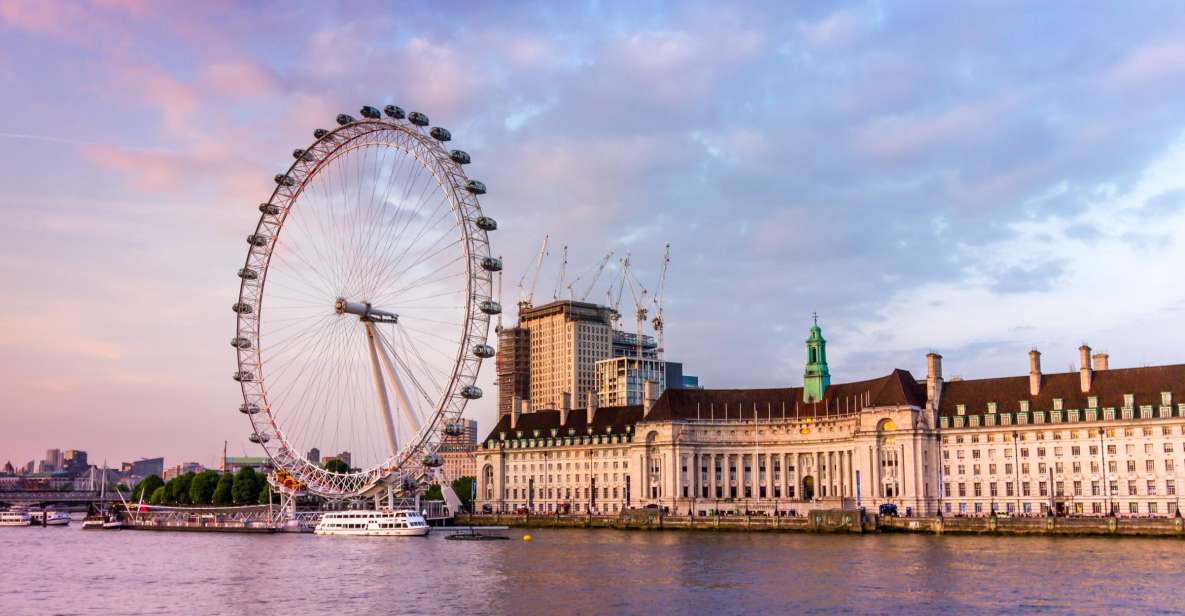 London: Private Walking Tour in Spanish - Somerset House and the London Eye finale: a smart way to end the day