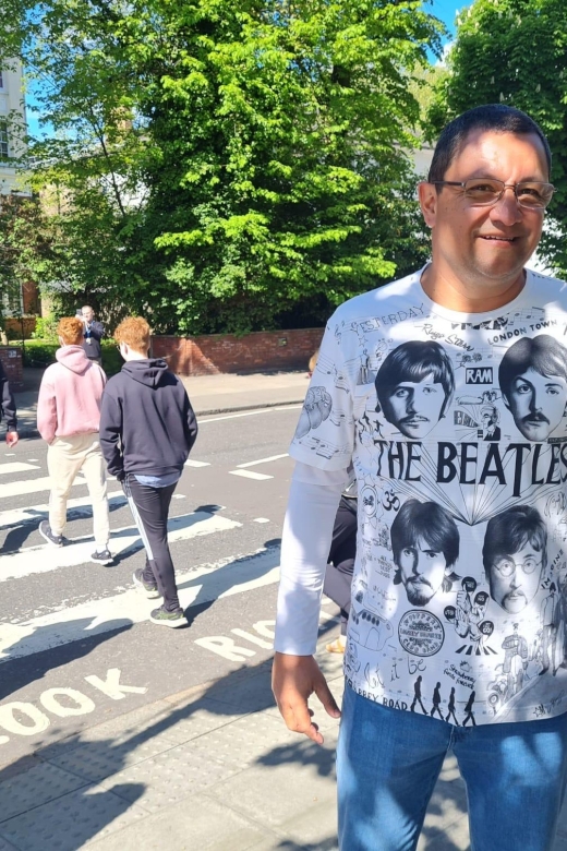 London: Rock N Roll Beatles Private Black Cab Tour - Freddie Mercury at His House: A Different Kind of Icon Stop