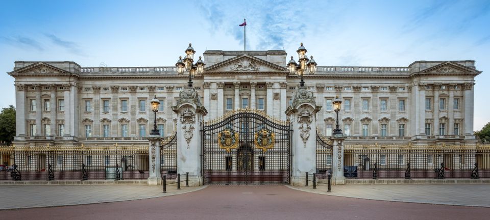 London Royal Tour - Buckingham Palace Entry - 12 guests 2,5h - Price and value: what $186 buys (and why it can be worth it)