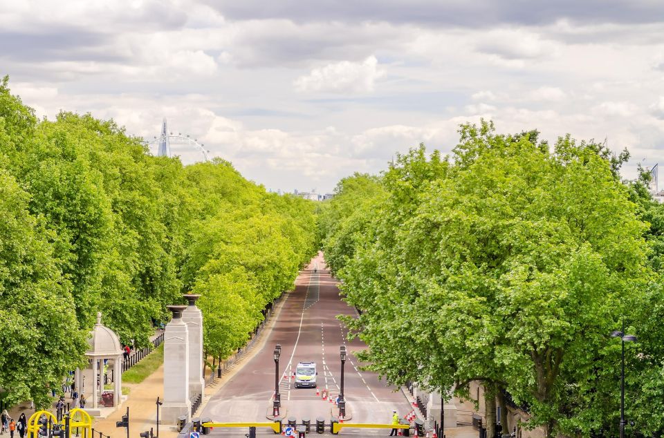 London Royal Tour - Buckingham Palace Entry - 12 guests 2,5h - Who should book this Royal Tour with Buckingham Palace entry