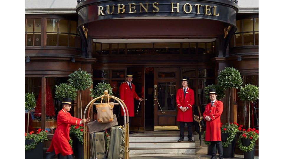 London: Royal Tour with Afternoon Tea at the Rubens - Key highlights worth your time