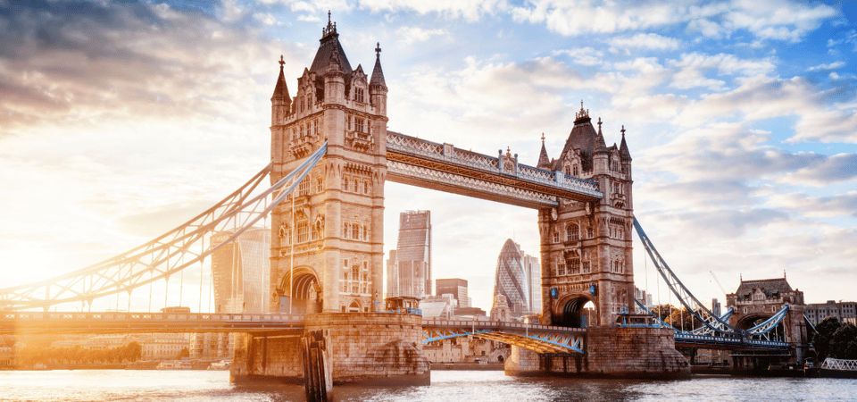 London: Self-Guided History City Tour with an App - The Great Fire Monument and Saint Magnus-the-Martyr
