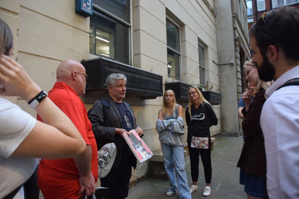 London: Serial Killers of London Guided Walking Tour - Key things you’ll notice on this London serial killers tour