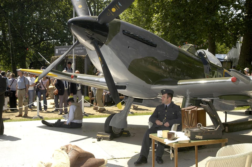 London: Spitfire Cockpit Experience - Inside the cockpit: controls you can actually see, not just read about