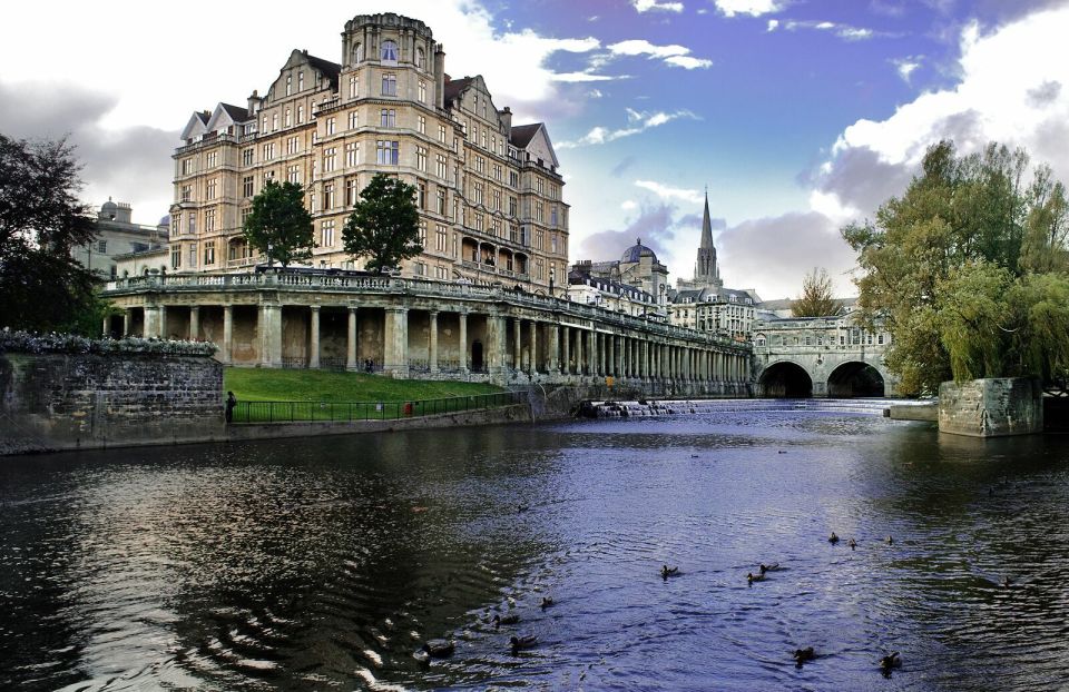 London: Stonehenge, Stratford-Upon-Avon, and Bath Day Trip - Bath on Foot: Georgian Streets Plus Time to Shop