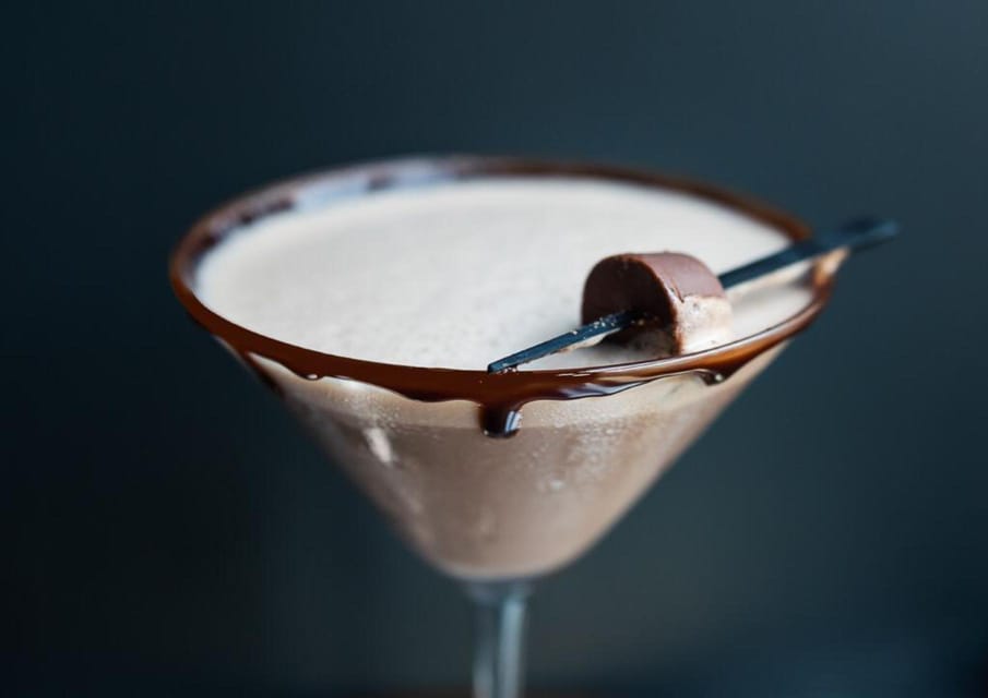 London: The Chocolate Cocktail Club - Arrival Plan: What You Can Expect in the First Minutes