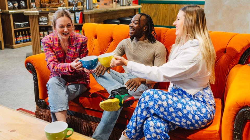 London: The FRIENDS™ Experience Entry Ticket - Service, pacing, and what staff help looks like