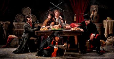 London: Top 30 Sights Walking Tour and London Dungeon Entry - Buckingham Palace to Downing Street: The London Icon Route