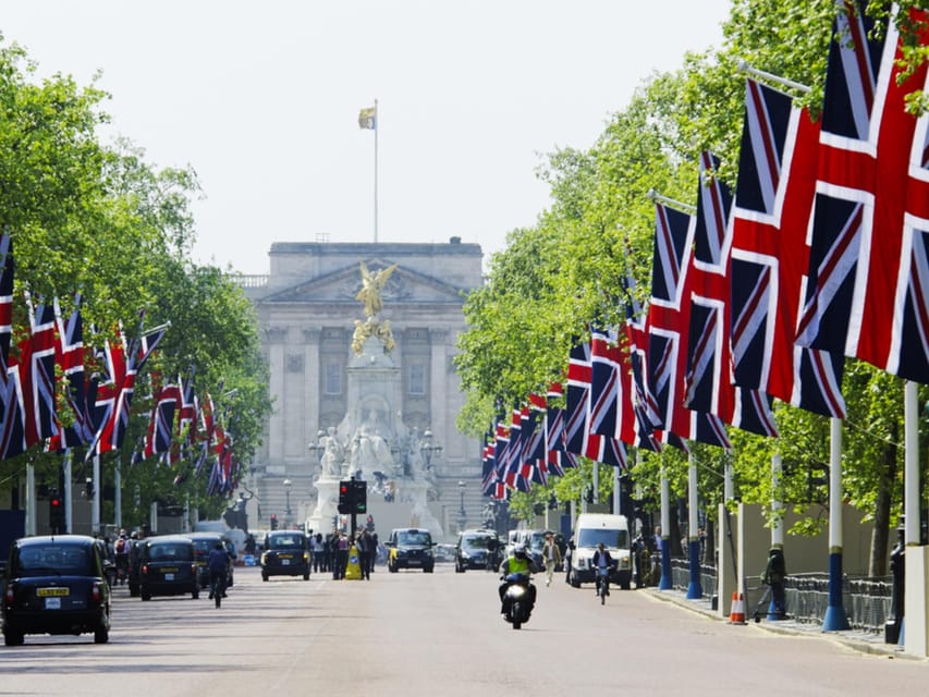 London: Top 30 Sights Walking Tour and Tower of London Entry - Westminster Highlights: Downing Street, Westminster Abbey, Big Ben, and Parliament