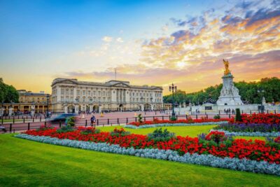 London: Tower, Cruise, & Harrods Tea Full-Day Experience - St. Paul’s Cathedral with Wren, the organ, and royal tombs