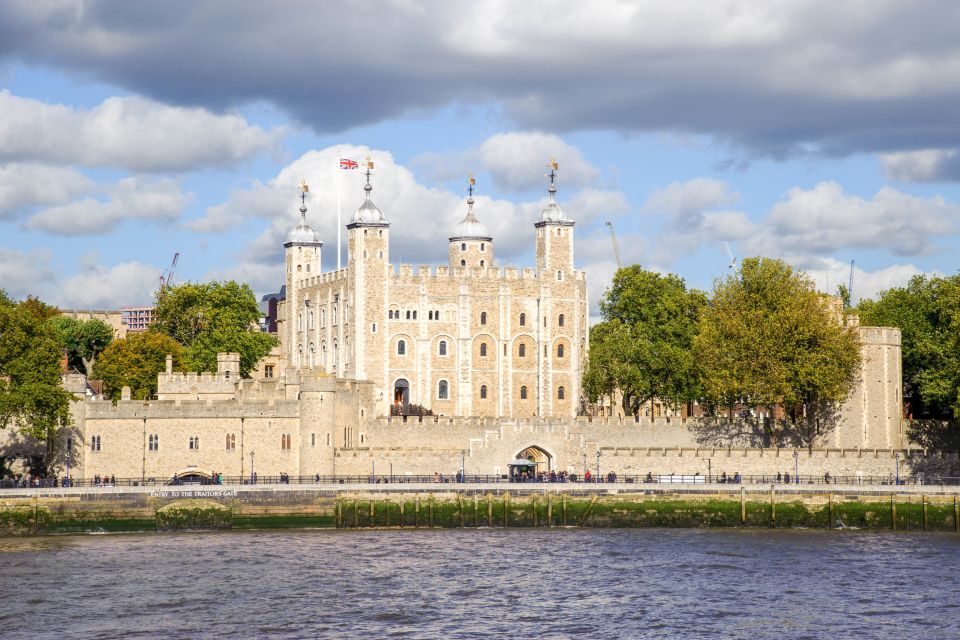 London: Tower, Cruise, & Harrods Tea Full-Day Experience - A private Thames cruise: London from water level