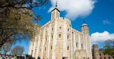 London: Tower of London, Hop-on, Hop-off Bus & River Cruise - Tower of London: Crown Jewels plus Yeoman Warder stories