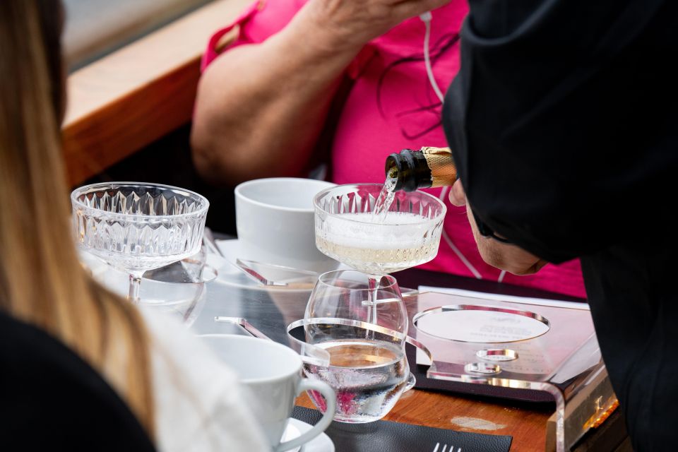 London: Traditional Afternoon Tea Tour in a Luxury Coach - Small group energy: up to 8 people keeps it personal
