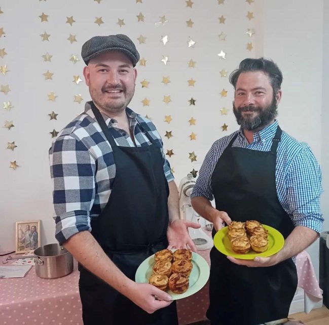 London: Traditional Pork Pie Cookery Class - From oven to plate: the best ending is eating warm, fresh pie