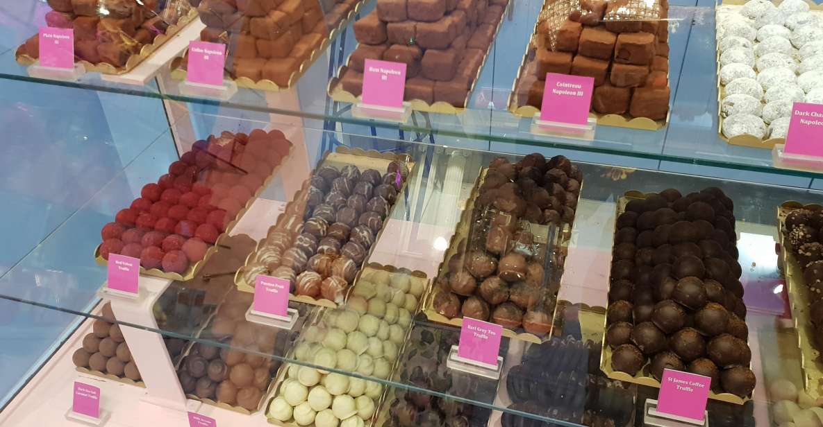 London: VIP Chocolate Tour - Mayfair Sweet Start at Green Park Station