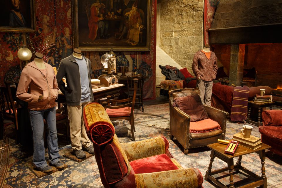 London: Warner Bros. Studio Tour and River Thames Cruise - From Watford Junction to the Studios: the easiest start to a Potter day