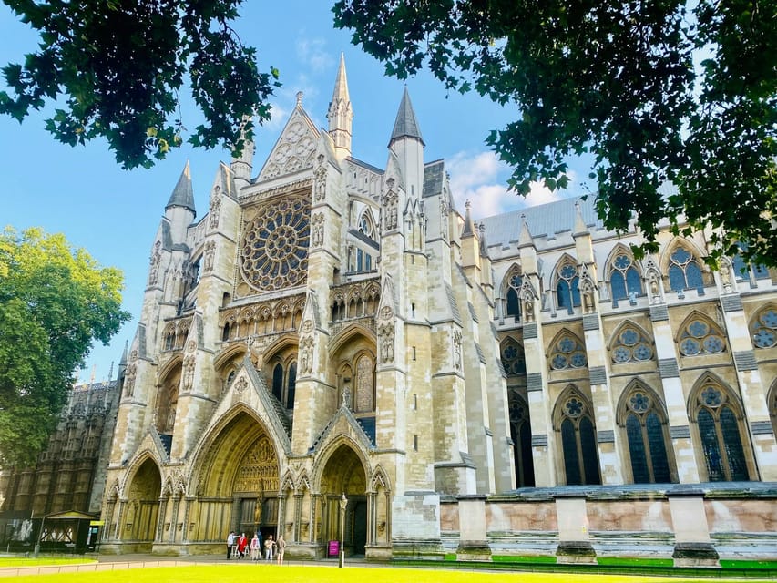 London: Westminster Abbey, Big Ben, Buckingham Palace Tour - Westminster on Foot: Why This Tour Works in One Day