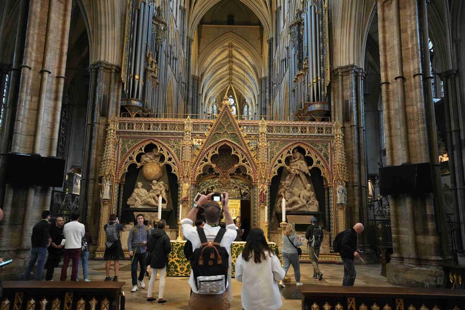 London: Westminster Abbey, Big Ben, Buckingham Palace Tour - St James’s Details and Changing of the Guard Timing