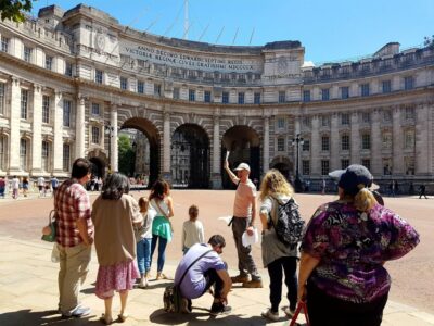 London: Westminster Tour, Tower of London & Tower Bridge - Westminster on foot: Buckingham Palace to Westminster Abbey