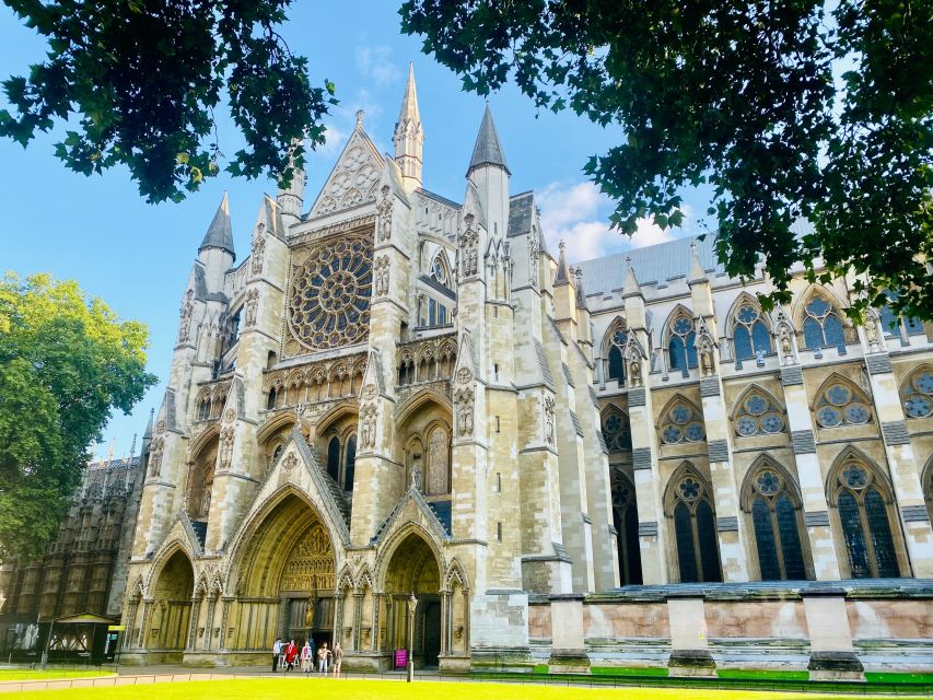 London: Winston Churchill and London in WWII Walking Tour - Houses of Parliament and Big Ben: more than postcard views
