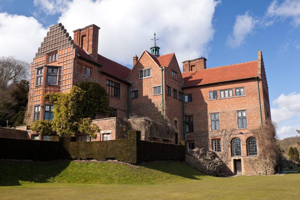 London: Winston Churchill Family Home with Transportation - Timed House Entry and What You’ll See Inside
