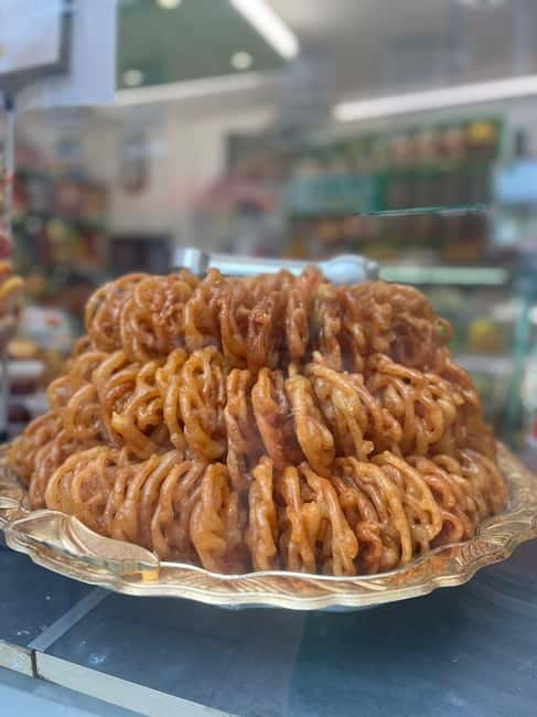London's East End Food & History Tour: Choose Your Own Menu - The English dessert and chocolates you don’t have to think about
