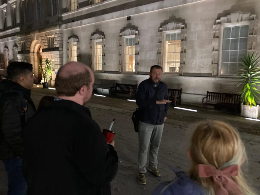 London's Ghosts & Gruesome Past Nighttime Walking Tour - Sir William Wallace Memorial: wartime memory in a quieter moment