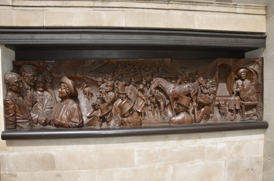 London's Hidden Treasures Tours by Black Taxi Cab - Key Things You’ll Notice on This Black Taxi Tour