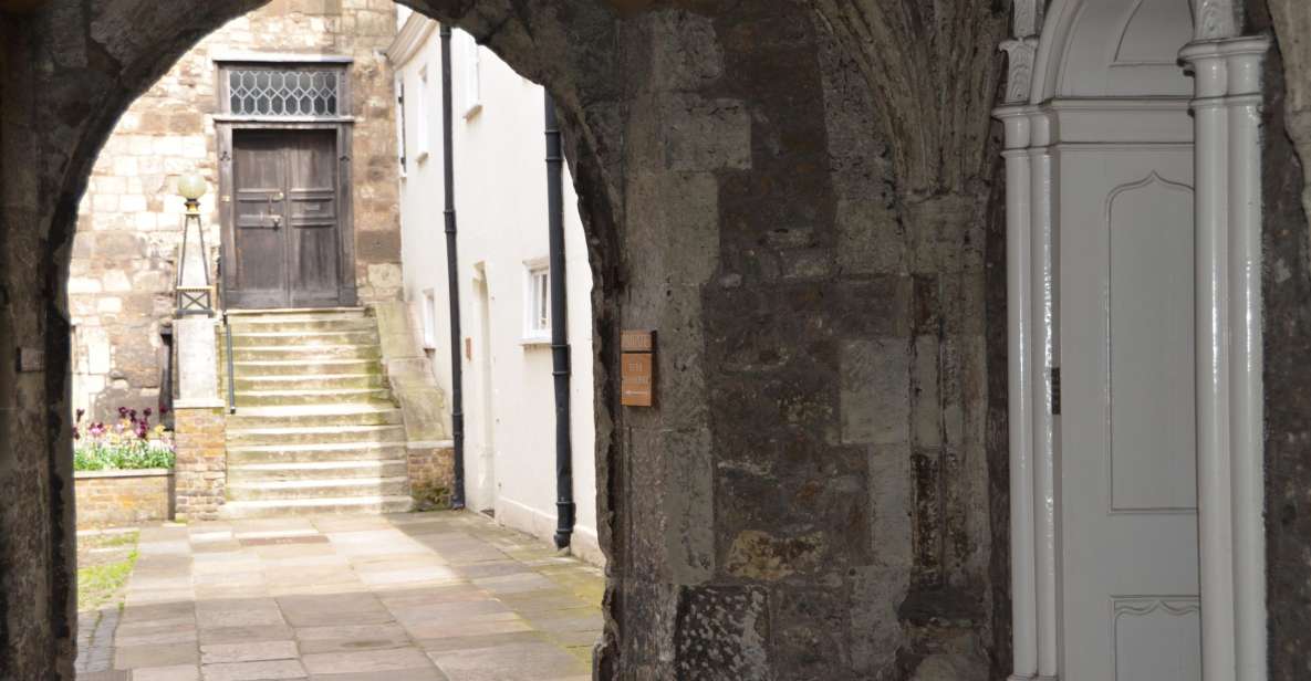 London's Hidden Treasures Tours by Black Taxi Cab - Why a Black Taxi Makes London Feel Personal