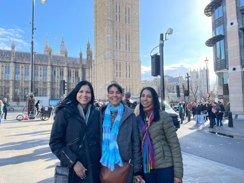 London’s Royal Family and Changing of the Guard Tour - Clarence House and Buckingham Palace: where the monarchy lives day to day
