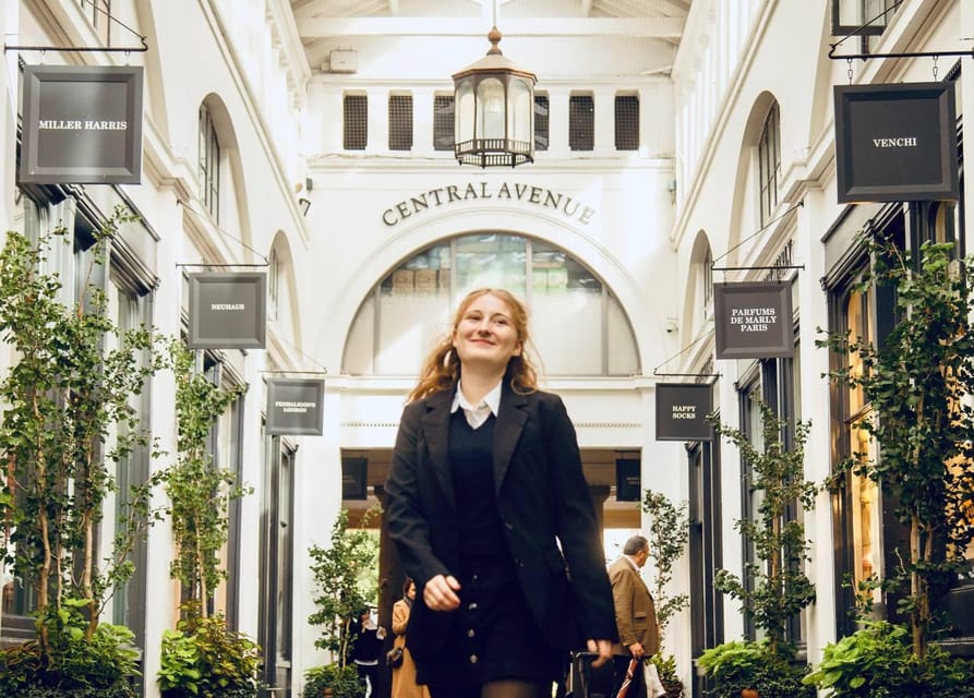 Photoshoot at Notting hill,Covent Garden,St Paul Cathedral - Your photo stops: Covent Garden, Notting Hill, and St Paul’s Cathedral