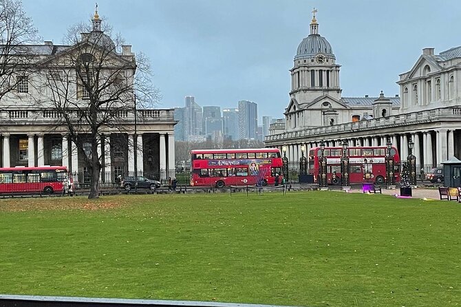 Private Half Day Tour on a London Cab - Roman Wall ruins: where London began