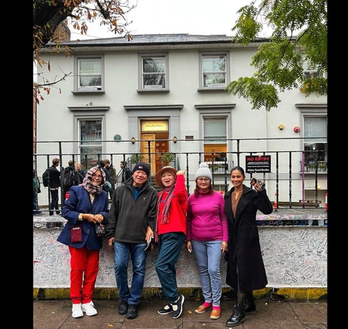 Private London Beatles Taxi Tour with Local Guide - Buckingham Palace and the MBE Moment: Pop Stardom Meets the Establishment
