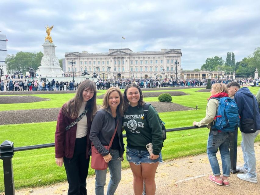 Private London Big Sights Taxi Tour - The 09:30 Changing the Guard plan (and the one real risk)