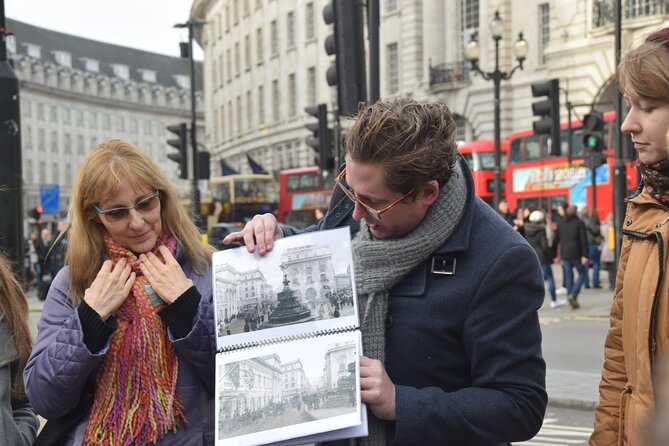 Private Sherlock Holmes Walking Tour of London - Stop 1: Piccadilly Circus and the first big introduction