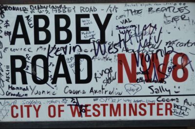 Rock ‘n Roll London Tour By London Taxi - Abbey Road, Tin Pan Alley, and Beatles HQ: the route’s “you can’t miss” moments
