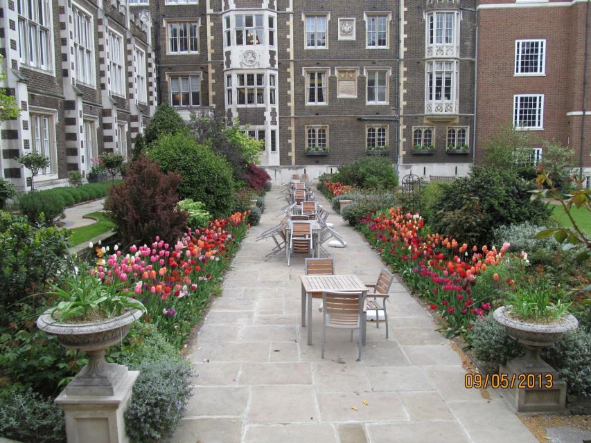 Secret Gardens of London Private Tour - London Garden Museum at Lambeth Palace: knot garden and hands-on atmosphere