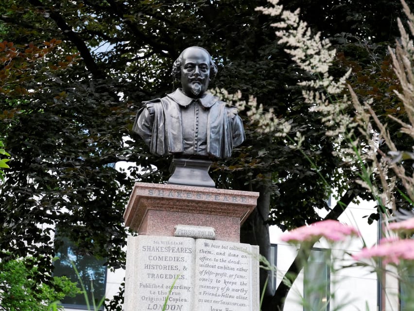 Shakespeare's London: Walking Tour - Starting at Shoreditch High Street: an easy meet-up with a clear identity