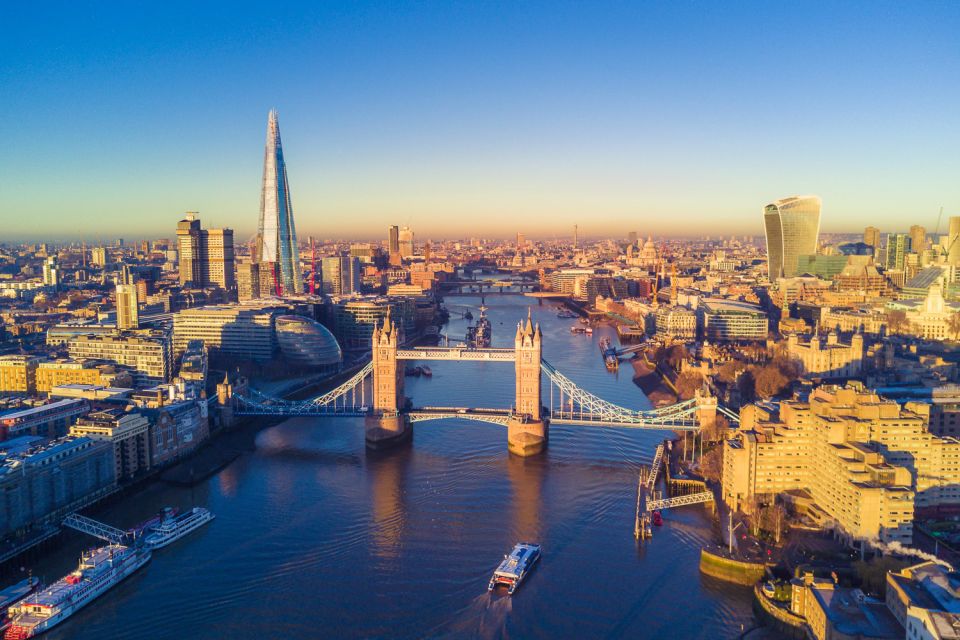 Skip-the-line View from The Shard & Private Tour of London - Private guide value: what you’re paying for (and what you’re not)