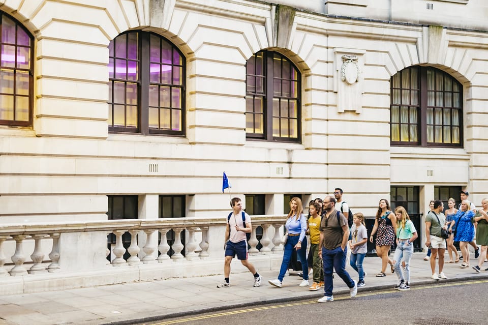 Spanish Language : Original Harry Potter Walking Tour - Gringotts Wizarding Bank, the smallest police station, and Knockturn Alley