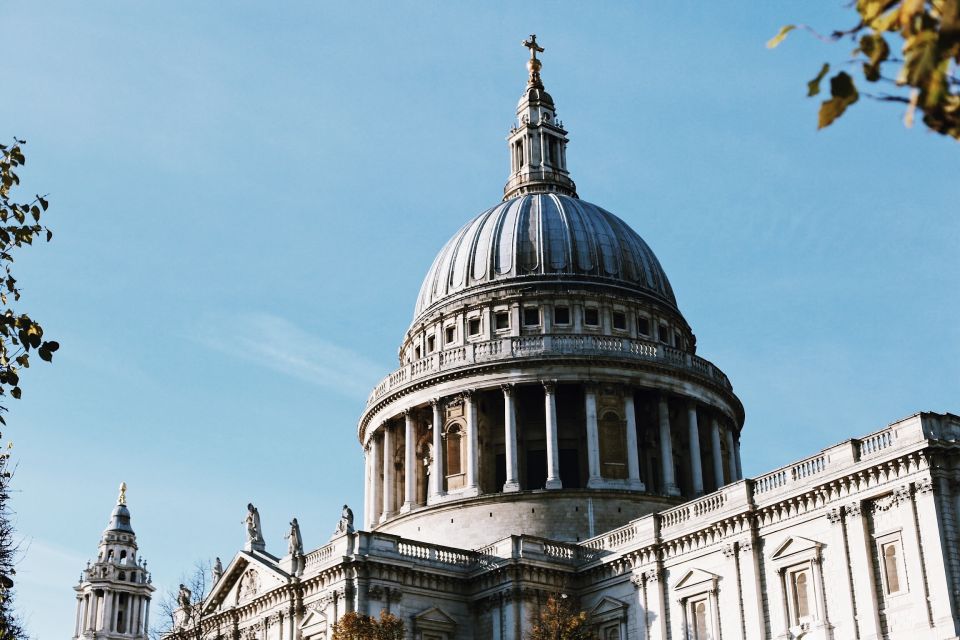 The Old City of London - Guided Walking Tour 12 guests 2,5h - Temple Church: Knights Templar, Da Vinci Code Energy, and a Real Spiritual Spot
