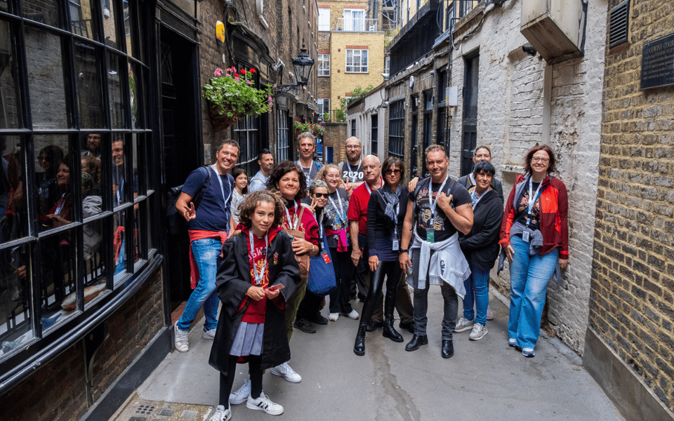 Tour a Piedi di Harry Potter a Londra - Millennium Bridge: views that help you pace the walk