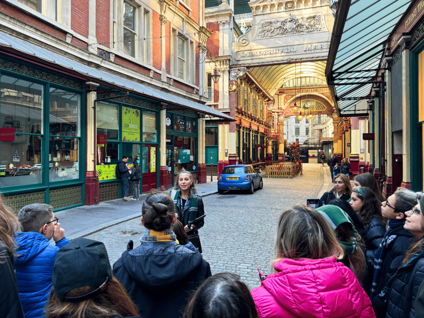 Tour a Piedi di Harry Potter a Londra - Meeting at St. Paul’s Underground (Cafe Nero): quick start, minimal friction